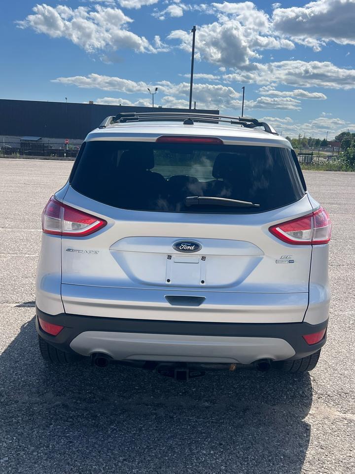 2013 Ford Escape SE - Photo #1