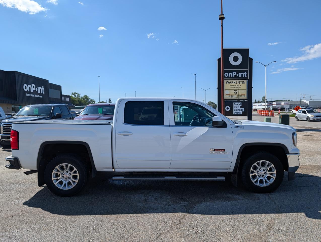 2018 GMC Sierra 1500 SLE - Photo #3