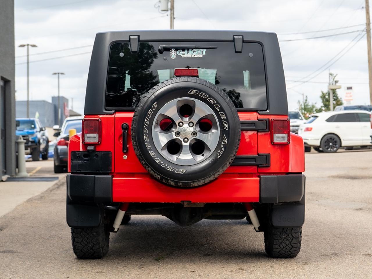2016 Jeep Wrangler Unlimited Sahara 4WD Photo6