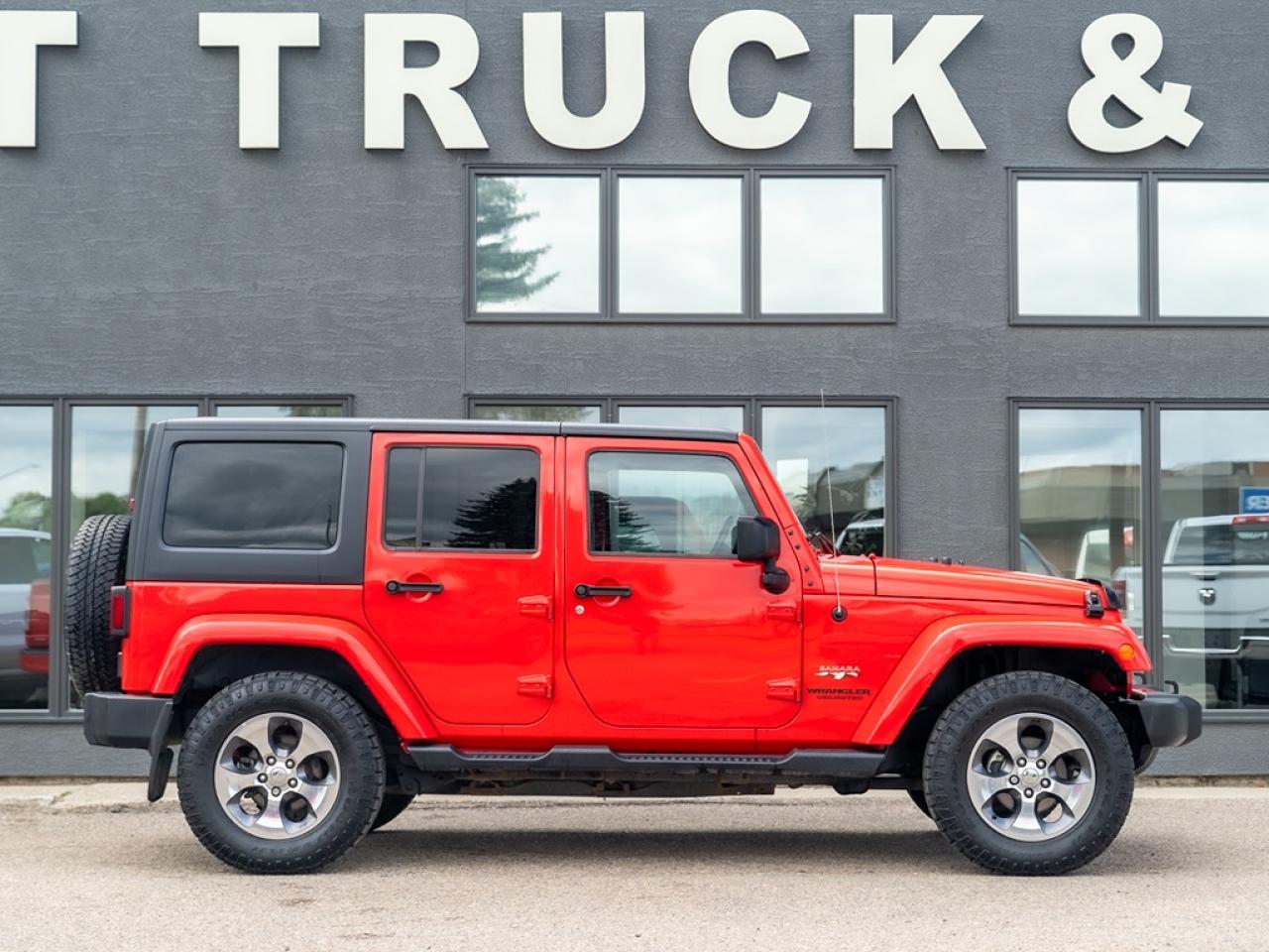 2016 Jeep Wrangler Unlimited Sahara 4WD Photo25