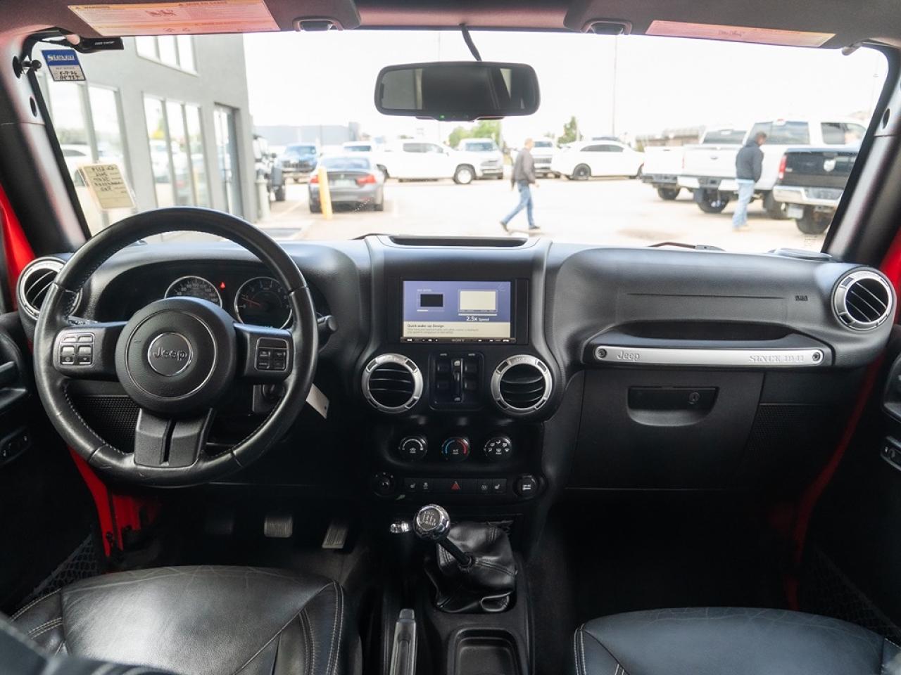 2016 Jeep Wrangler Unlimited Sahara 4WD Photo7