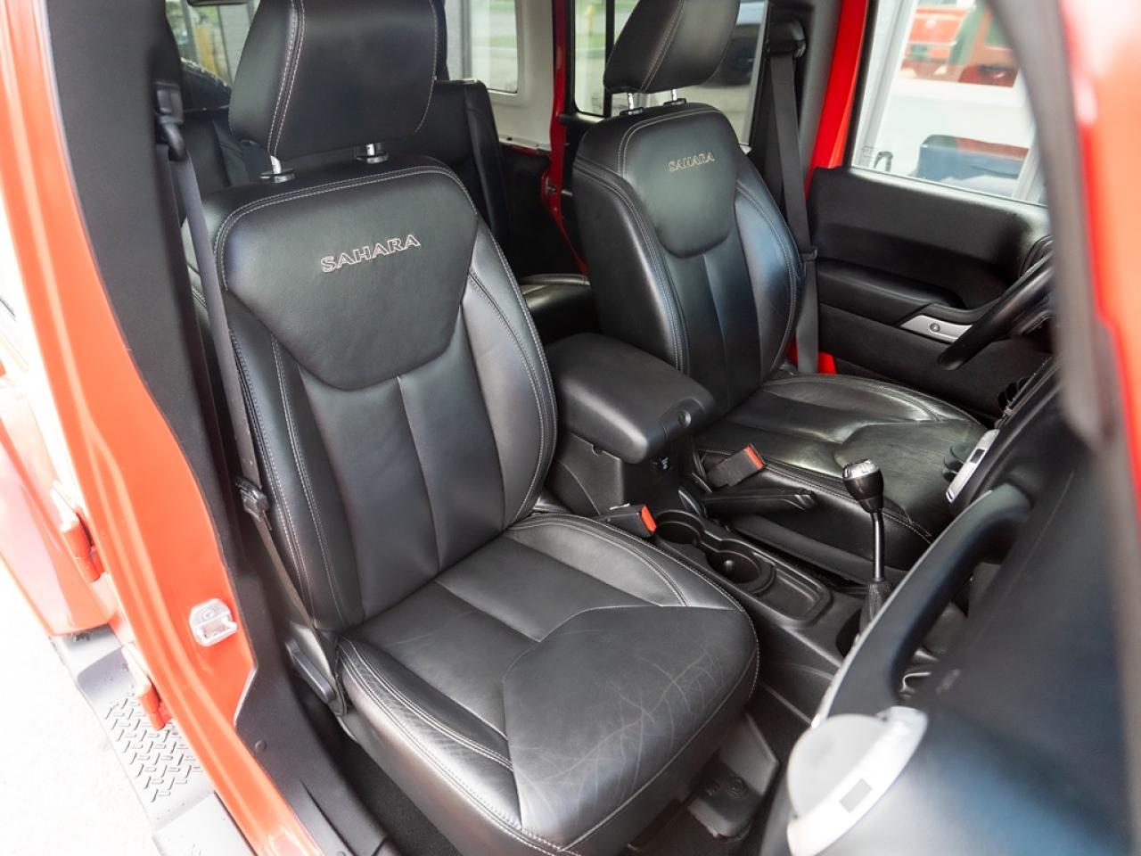 2016 Jeep Wrangler Unlimited Sahara 4WD Photo19