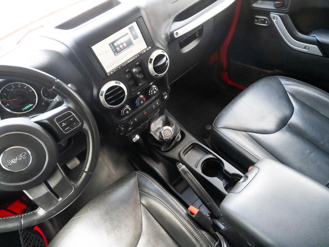 2016 Jeep Wrangler Unlimited Sahara 4WD Photo30
