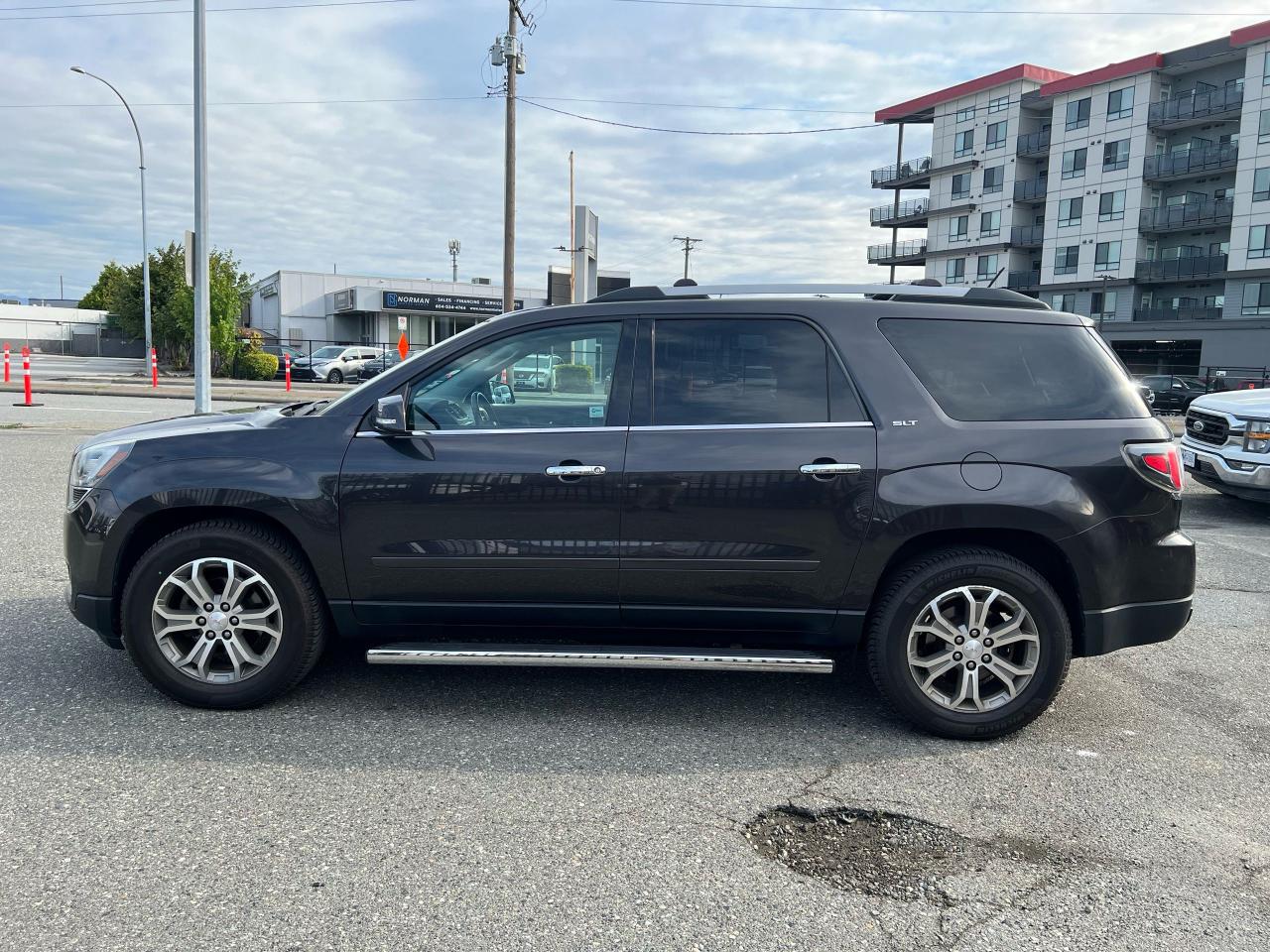 2015 GMC Acadia SLT Photo4