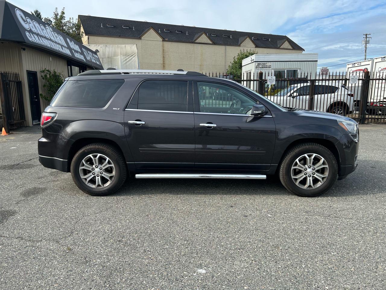2015 GMC Acadia SLT Photo10