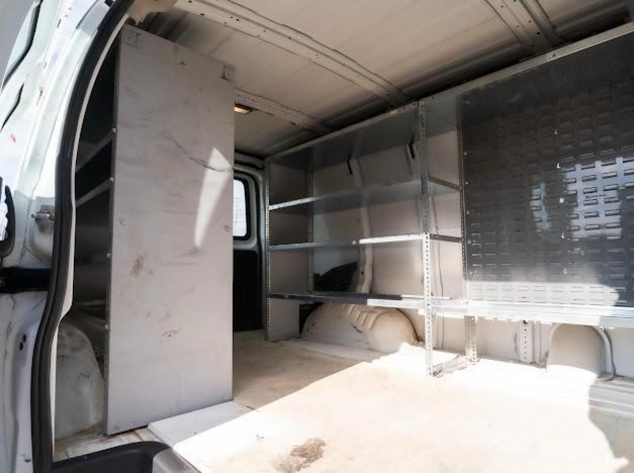 2014 GMC Savana Cargo Van  - Photo #15