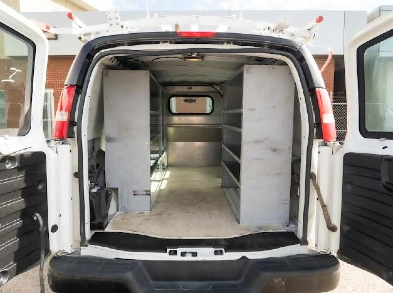 2014 GMC Savana Cargo Van  - Photo #19