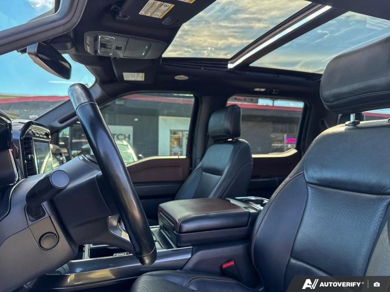 2022 Ford F-150 LARIAT / LEATHER / PANO ROOF / NAV / 3.5 ECO - Photo #9