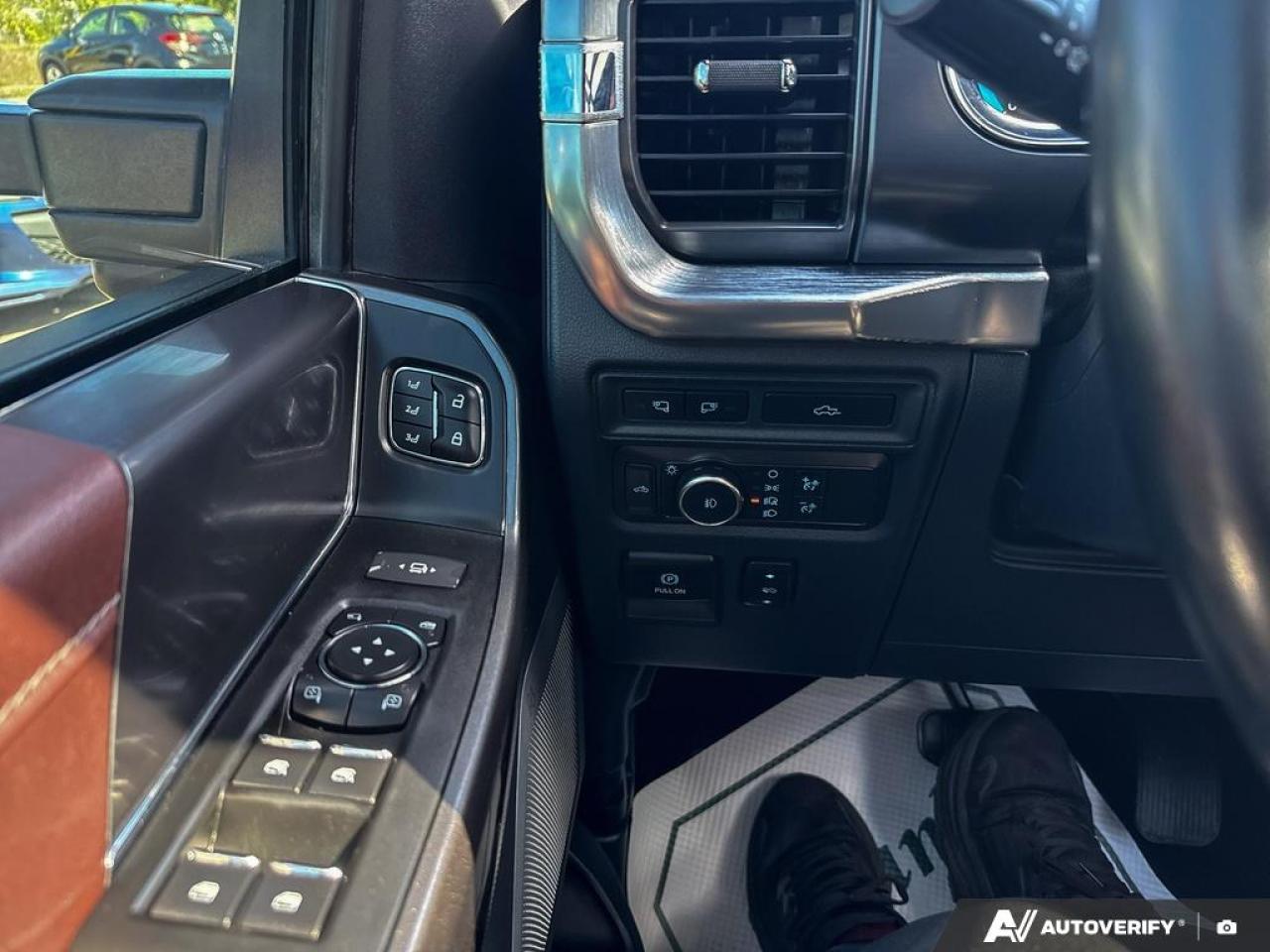 2022 Ford F-150 LARIAT / LEATHER / PANO ROOF / NAV / 3.5 ECO - Photo #14