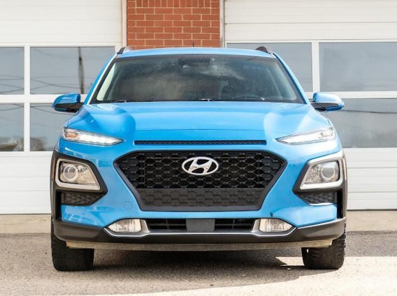 2018 Hyundai KONA LUXURY - Photo #2