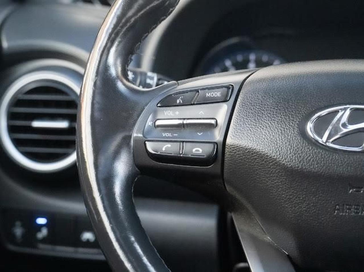 2018 Hyundai KONA LUXURY - Photo #13