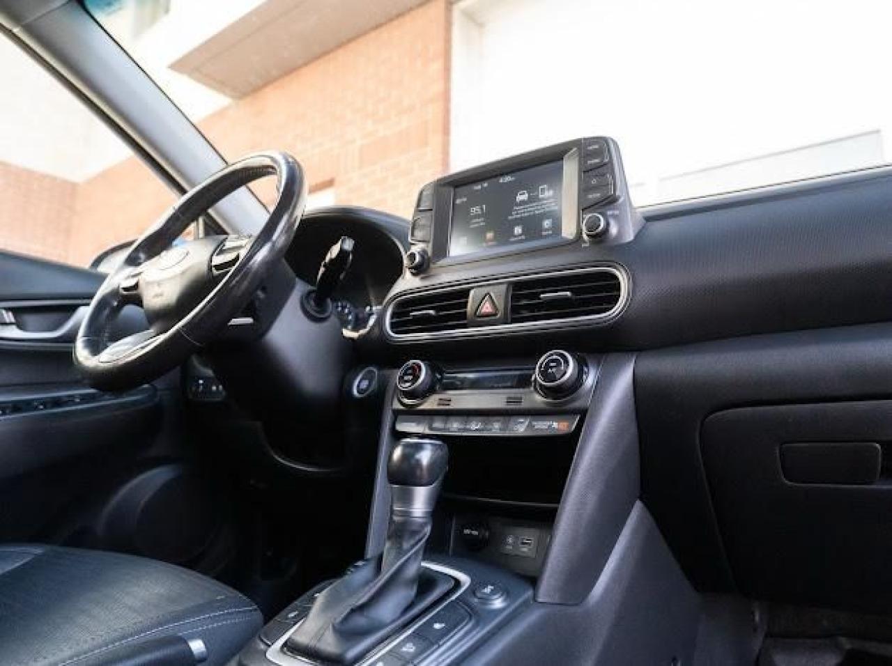 2018 Hyundai KONA LUXURY - Photo #19