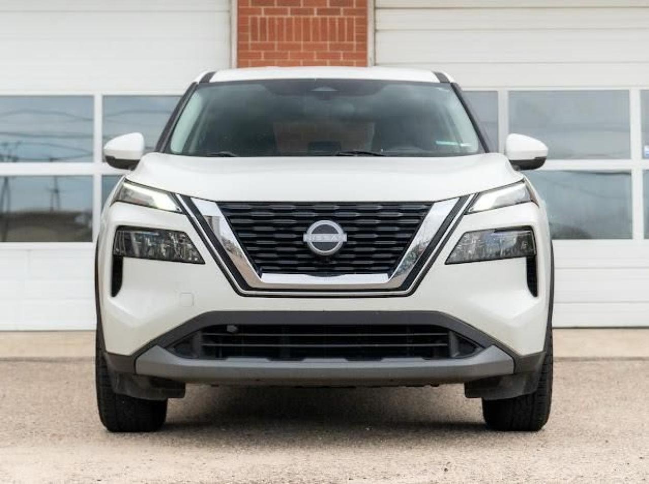 2023 Nissan Rogue S - Photo #2