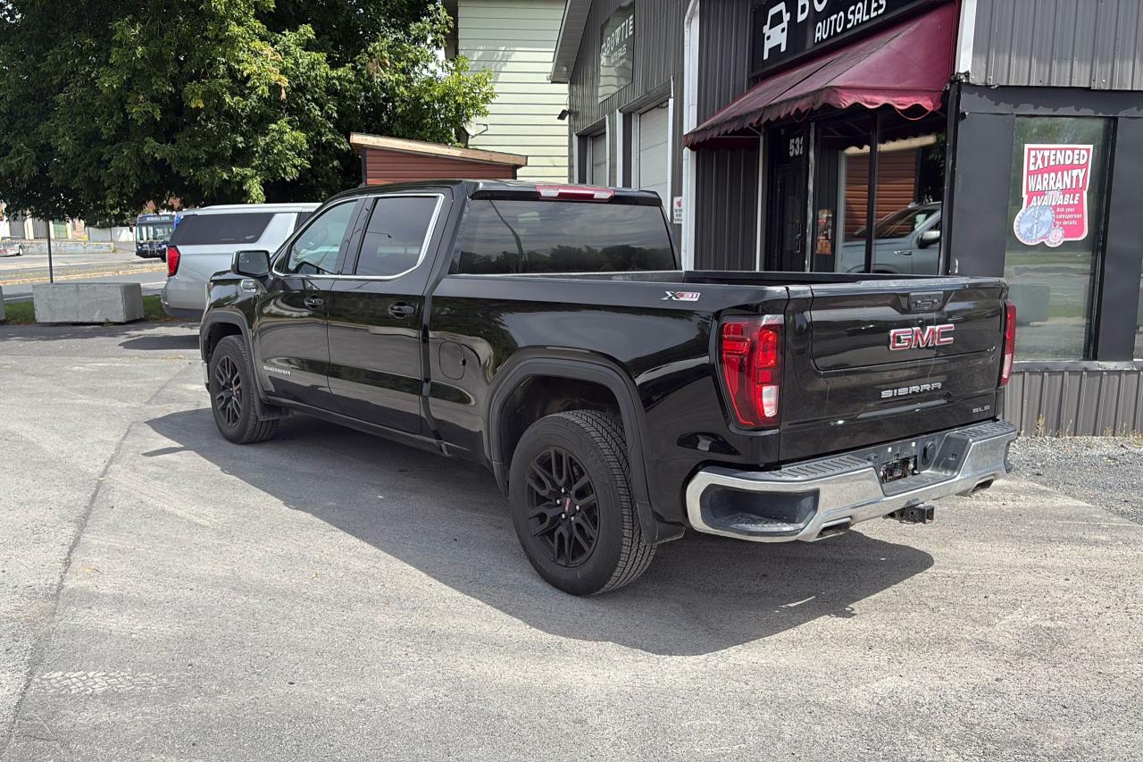 2022 GMC Sierra 1500 SLE - Photo #2