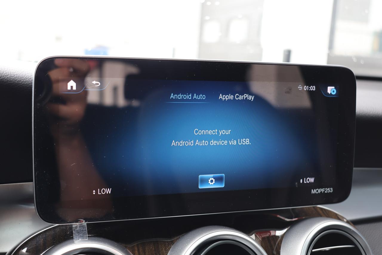 2020 Mercedes-Benz GLC-Class GLC300 4MATIC - AMGPKG|PANO|NAVI|360CAMERA - Photo #18
