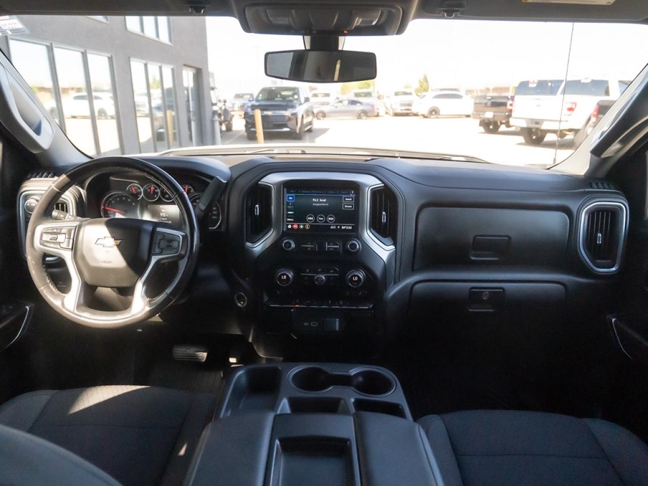 2022 Chevrolet Silverado 1500 LT DOUBLE CAB 4WD Photo7