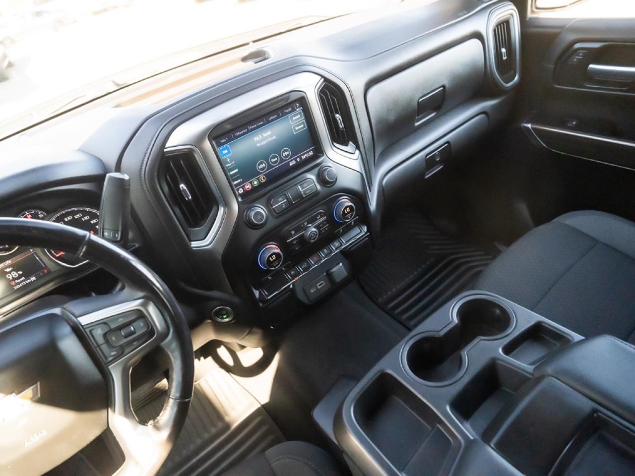 2022 Chevrolet Silverado 1500 LT DOUBLE CAB 4WD Photo9