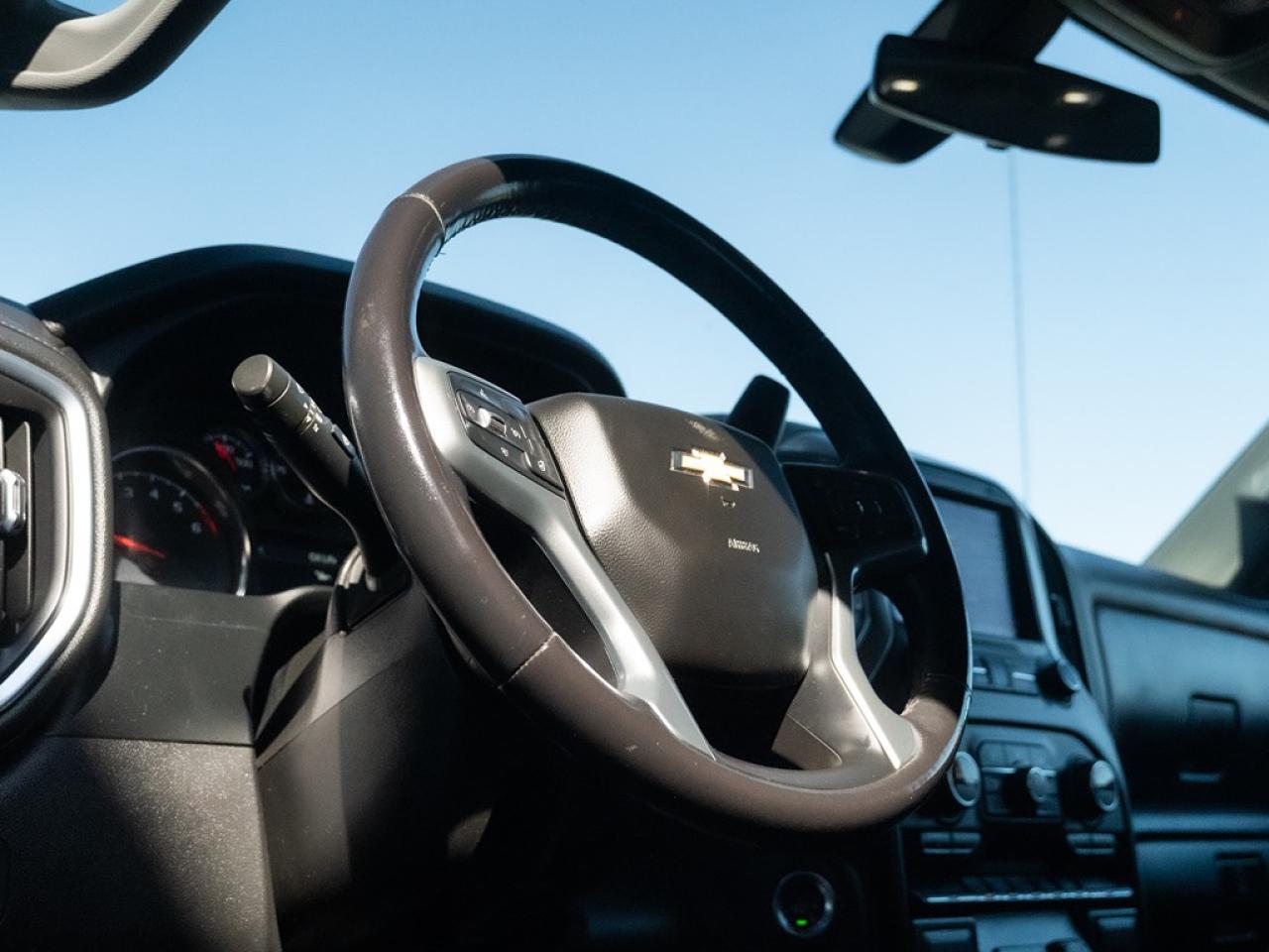 2022 Chevrolet Silverado 1500 LT DOUBLE CAB 4WD Photo33