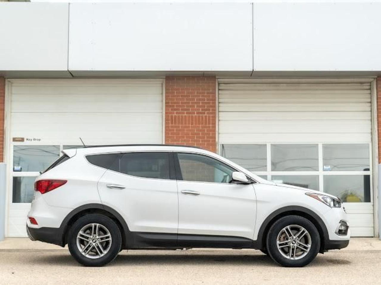 2018 Hyundai Santa Fe Sport 2.4L AWD - Photo #5