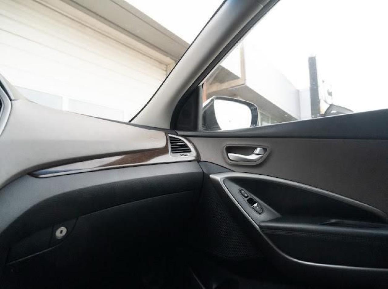 2018 Hyundai Santa Fe Sport 2.4L AWD - Photo #23