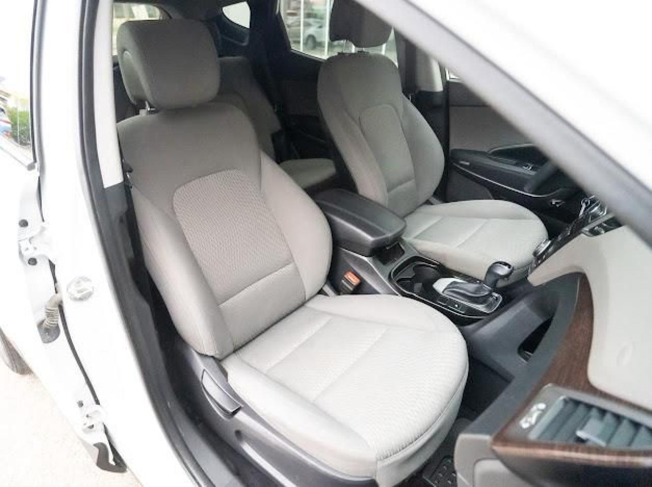 2018 Hyundai Santa Fe Sport 2.4L AWD - Photo #9