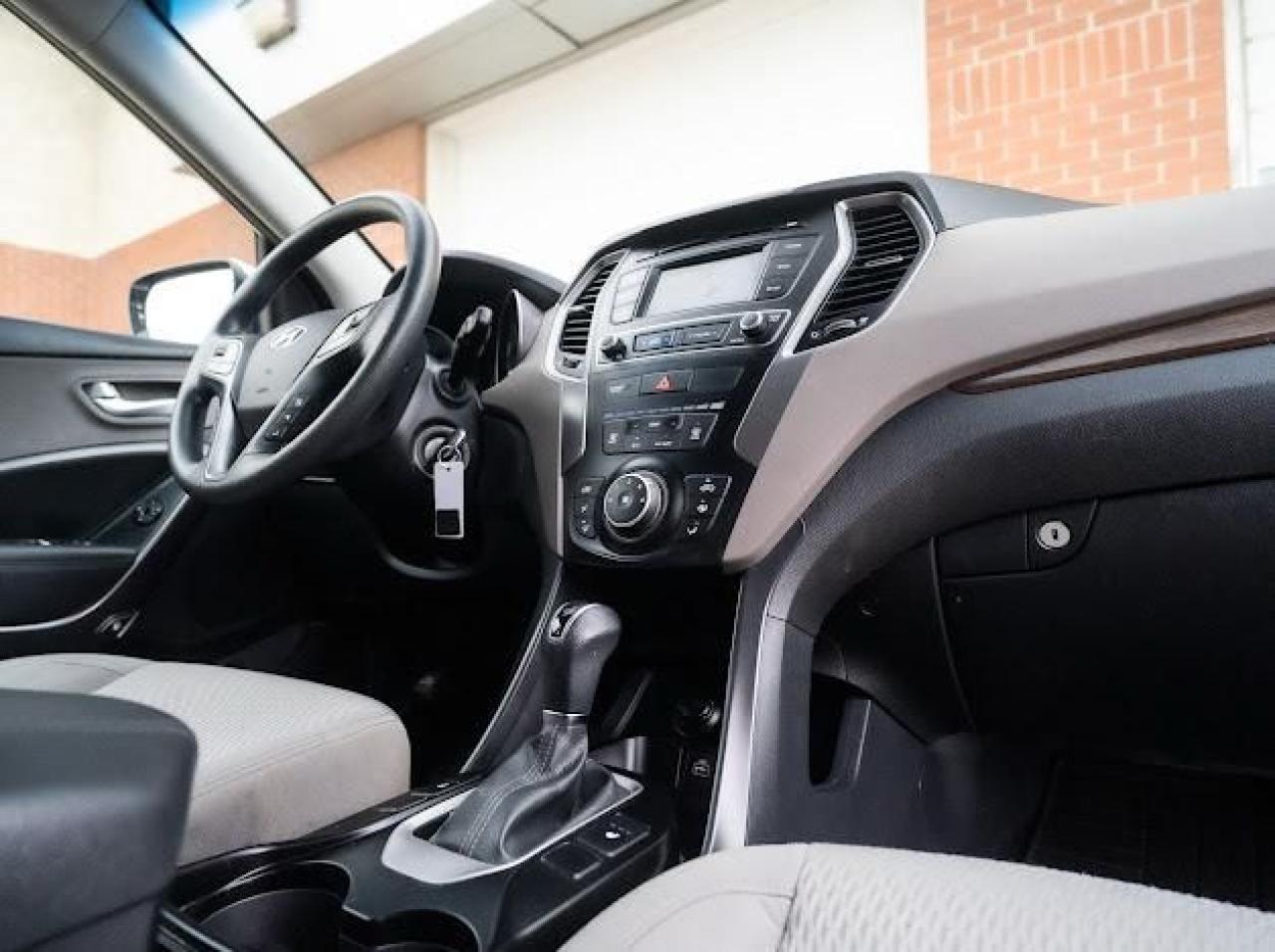 2018 Hyundai Santa Fe Sport 2.4L AWD - Photo #22