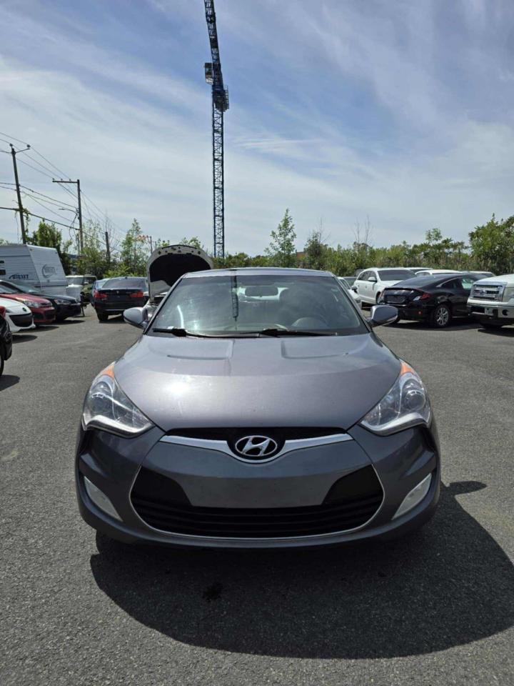 2016 Hyundai Veloster Tech - Photo #2