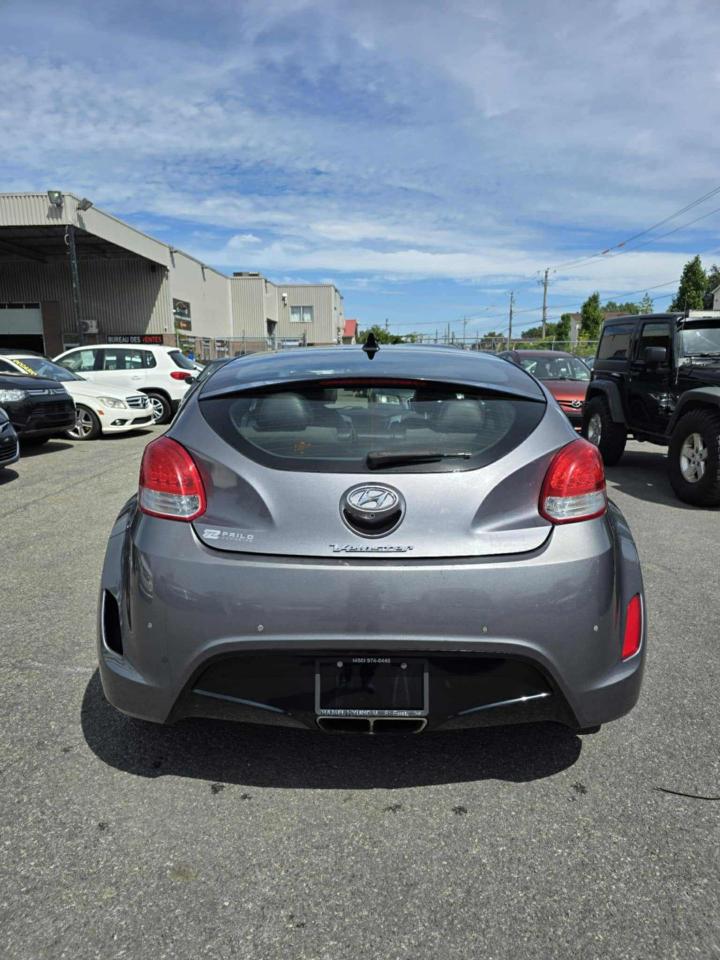 2016 Hyundai Veloster Tech - Photo #5