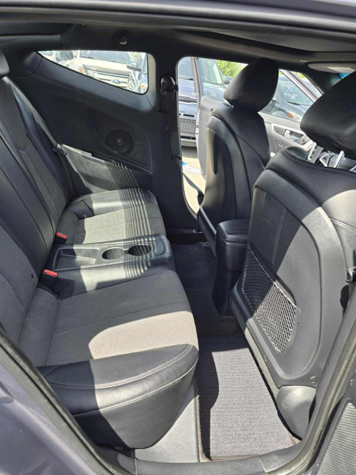 2016 Hyundai Veloster Tech - Photo #8