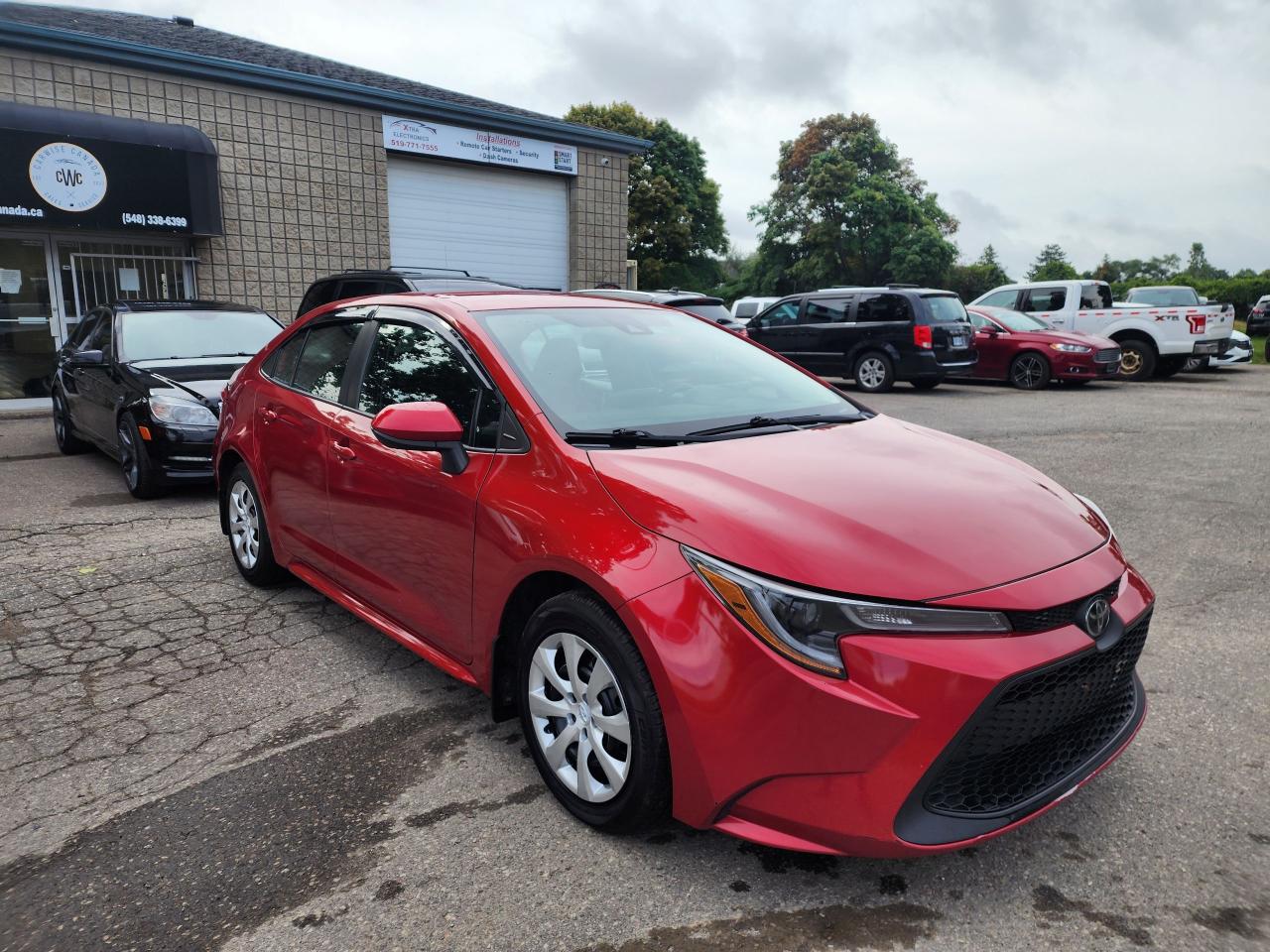 2021 Toyota Corolla LE l Clean Carfax l No Accidents l Fuel Efficent l Photo2