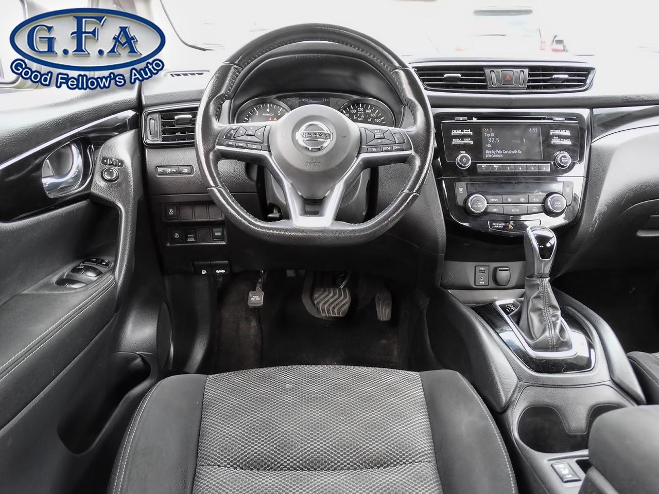 2018 Nissan Qashqai SV MODEL, SUNROOF, AWD, REARVIEW CAMERA, HEATED SE Photo32