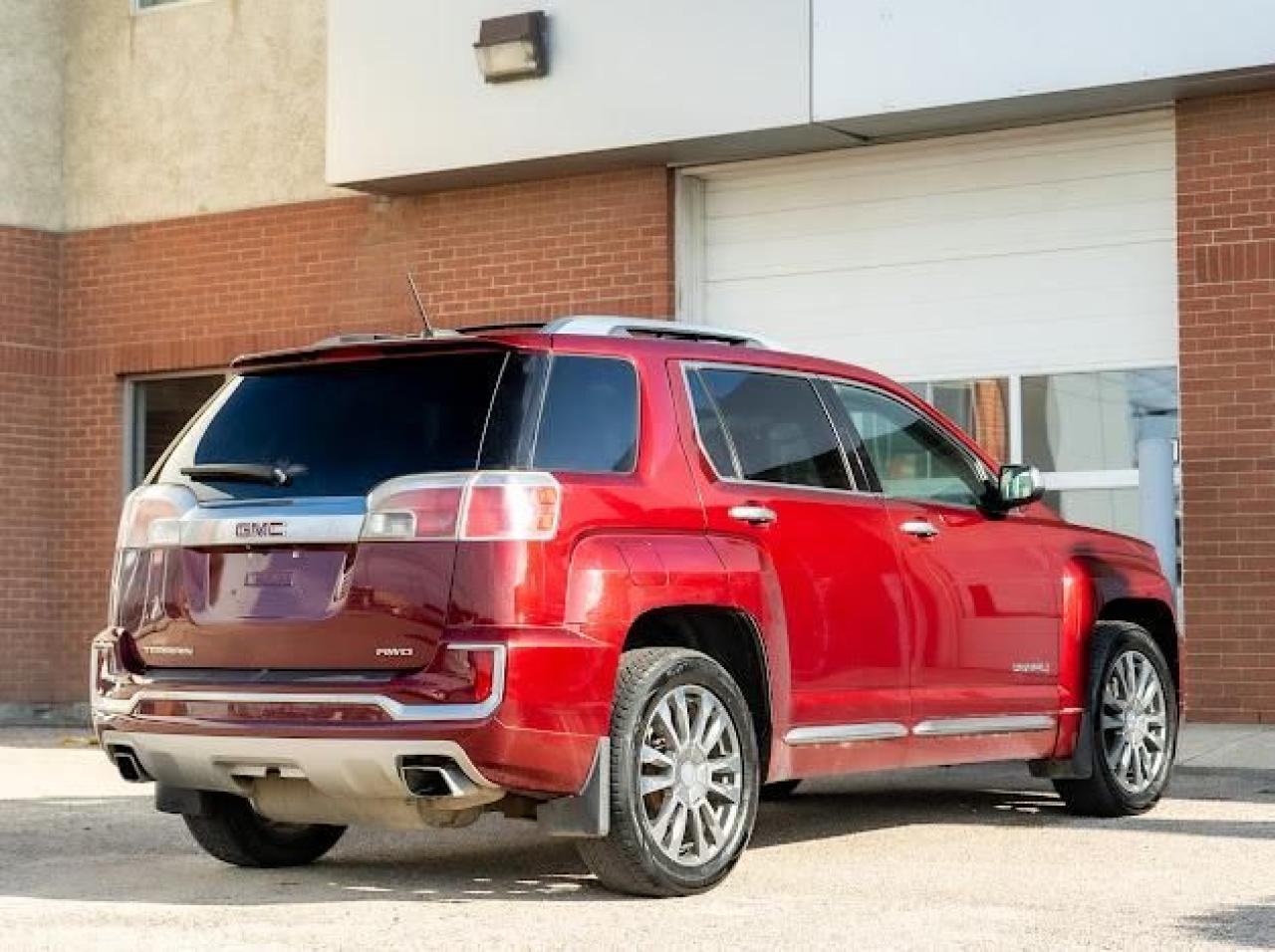 2017 GMC Terrain Denali - Photo #5