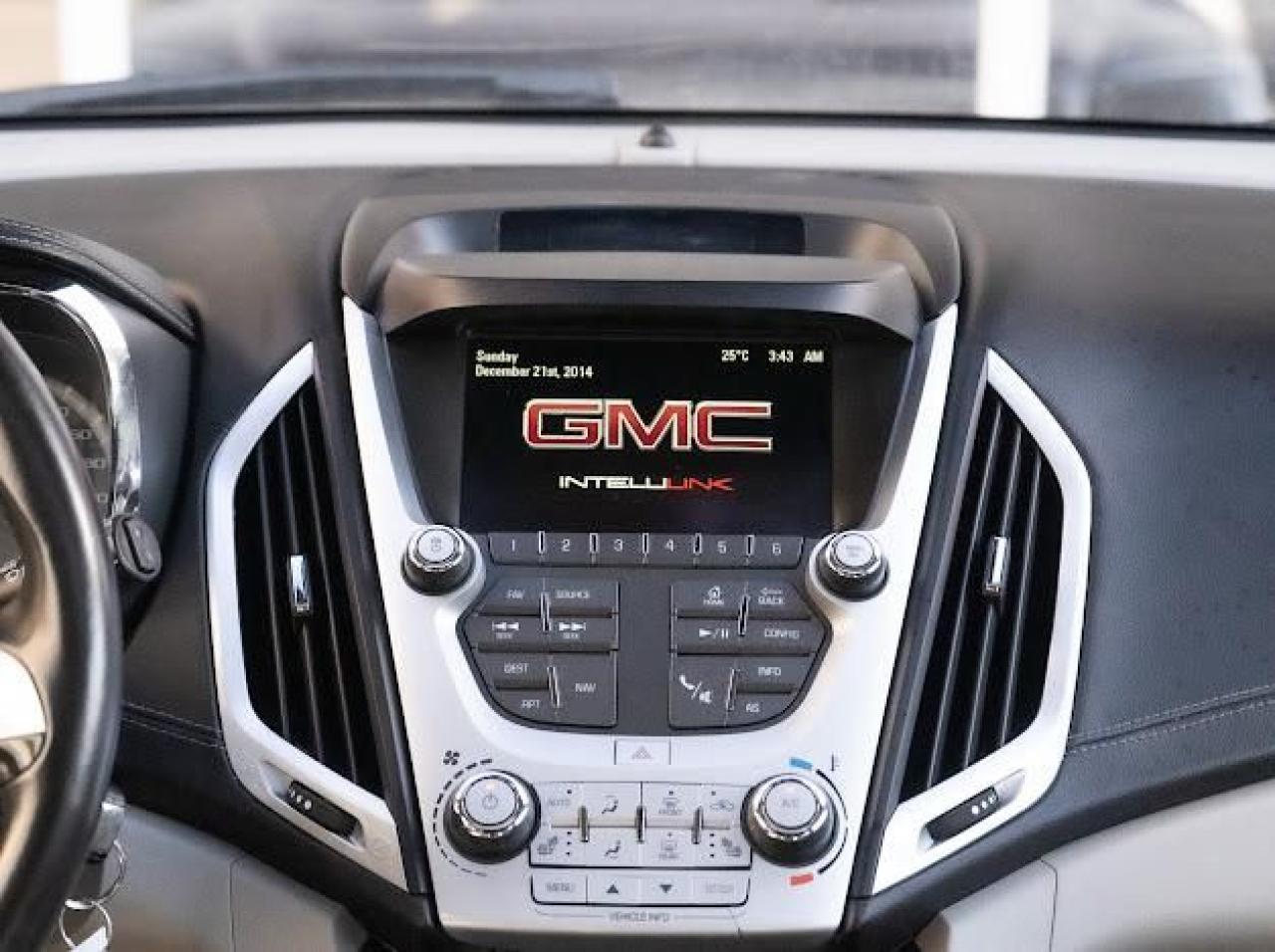 2017 GMC Terrain Denali - Photo #16