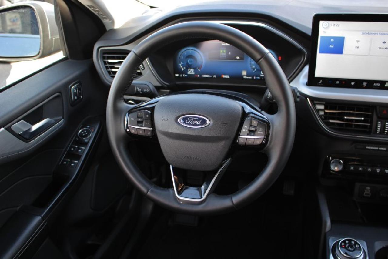 2024 Ford Escape Platinum*AWD*Heated Leather*CarPlay*Rear Cam - Photo #8
