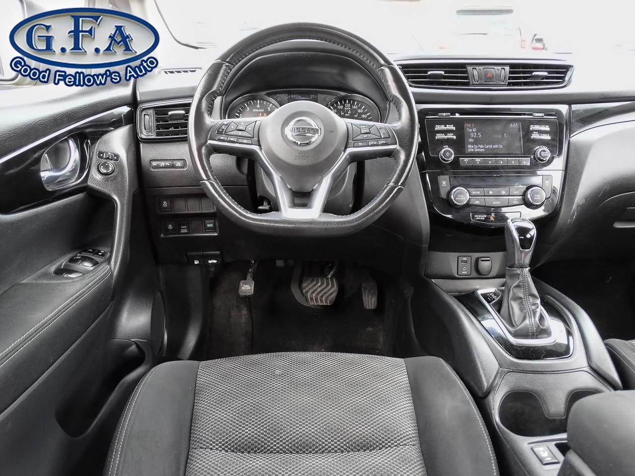 2018 Nissan Qashqai SV MODEL, SUNROOF, AWD, REARVIEW CAMERA, HEATED SE - Photo #11