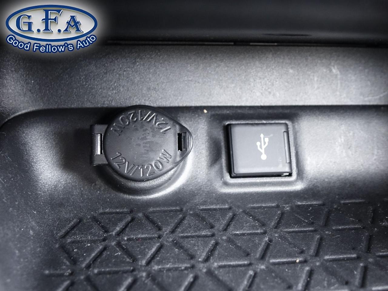 2021 Toyota RAV4 LE MODEL, AWD, REARVIEW CAMERA, HEATED SEATS, LANE Photo37
