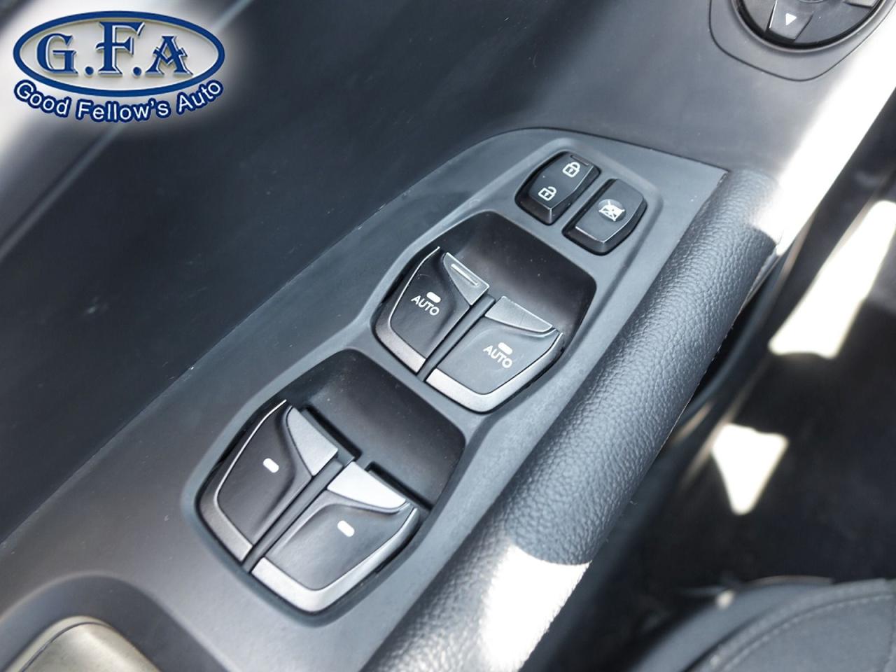 2019 Hyundai Santa Fe XL PREFERRED MODEL, AWD, 7 PASSENGER, REARVIEW CAMERA Photo19