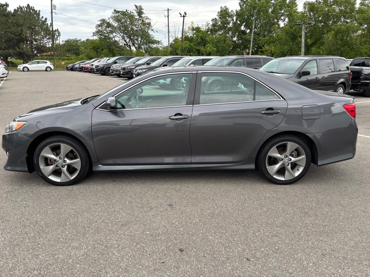 2014 Toyota Camry SE SPORT **  NAV, HTD LEATH, BACK CAM ** Photo3