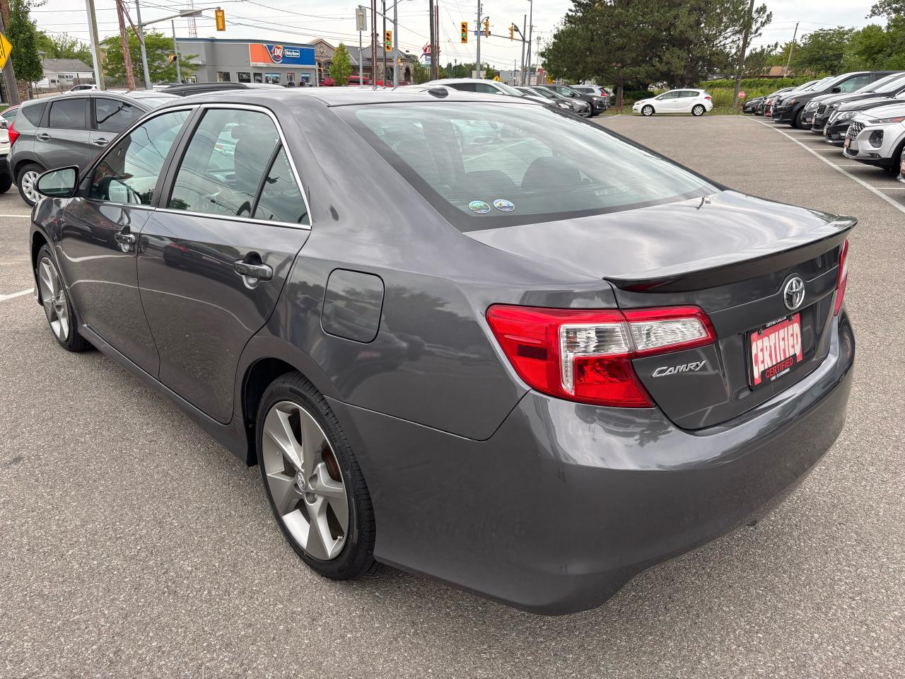 2014 Toyota Camry SE SPORT **  NAV, HTD LEATH, BACK CAM ** Photo4