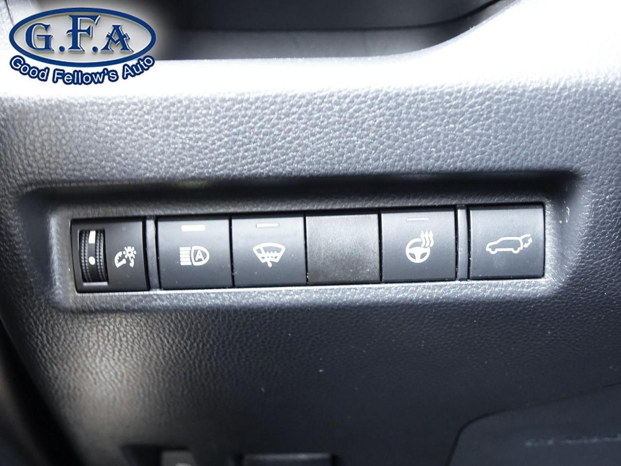 2021 Toyota RAV4 XLE MODEL, HYBRID, AWD, SUNROOF, REARVIEW CAMERA, - Photo #21