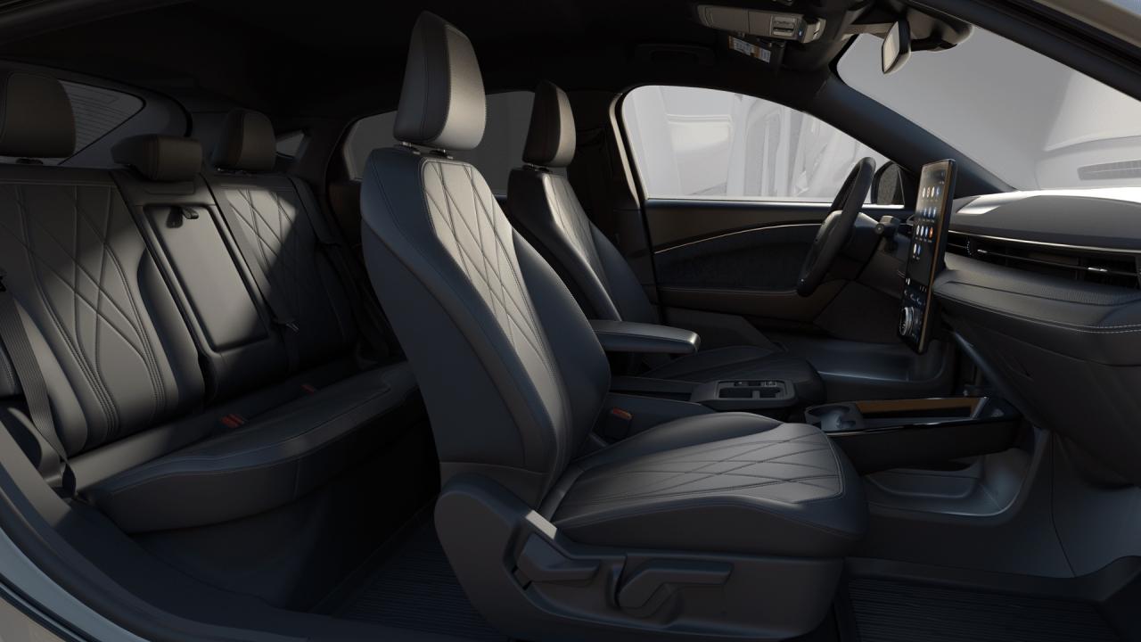 2025 Ford Mustang Mach-E Select AWD Photo5