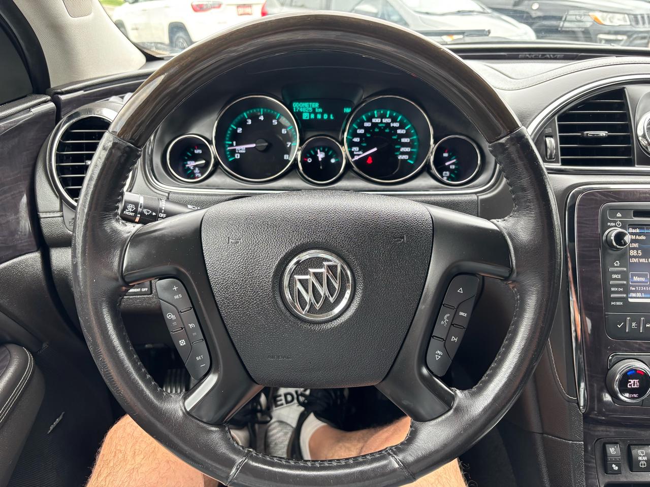 2017 Buick Enclave Premium ** AWD, BSM, LDW ** Photo