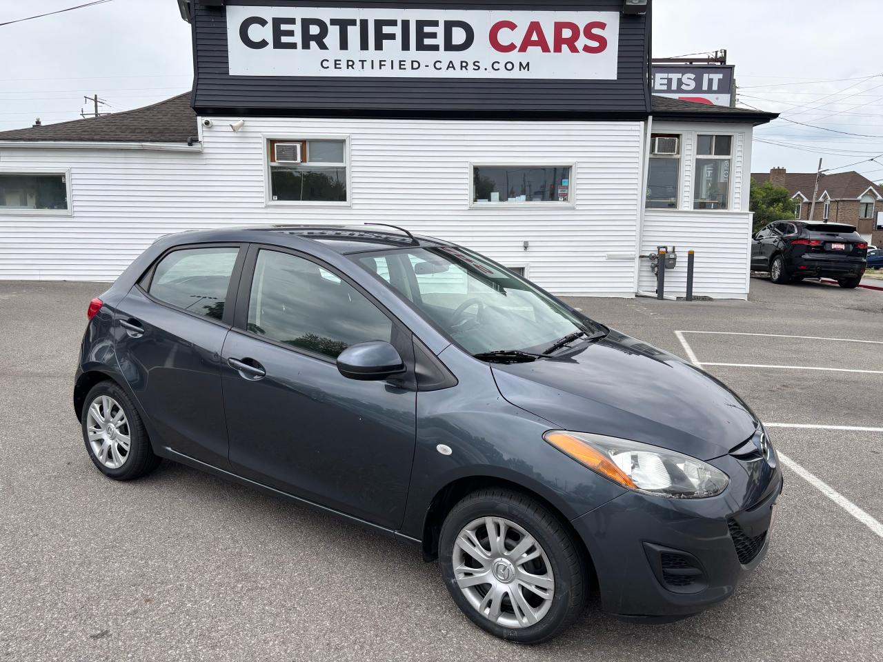 2011 Mazda MAZDA2 GS ** 5 SPEED, CRUISE, NEW TIRES **