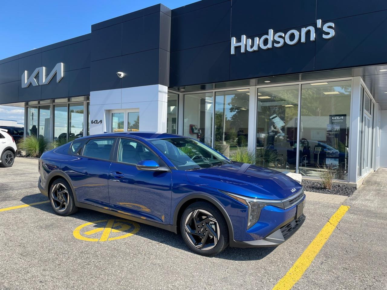 2025 Kia K4 EX Photo0