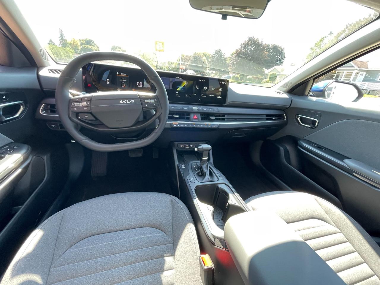 2025 Kia K4 EX Photo