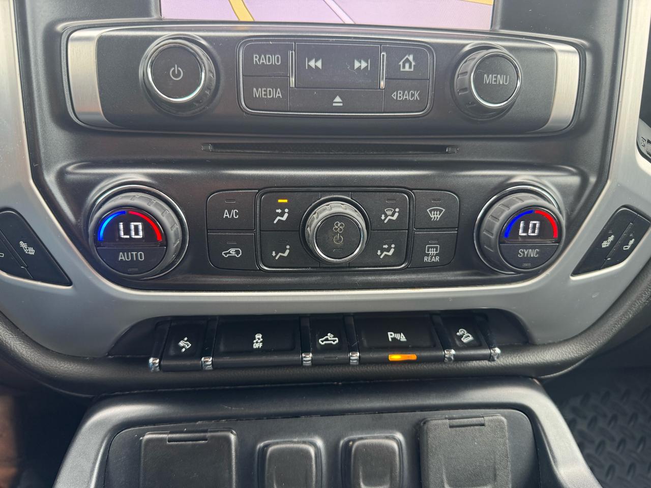 2015 GMC Sierra 1500 SLE Photo