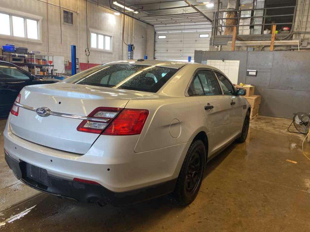 2017 Ford Taurus Police Inte - Photo #4