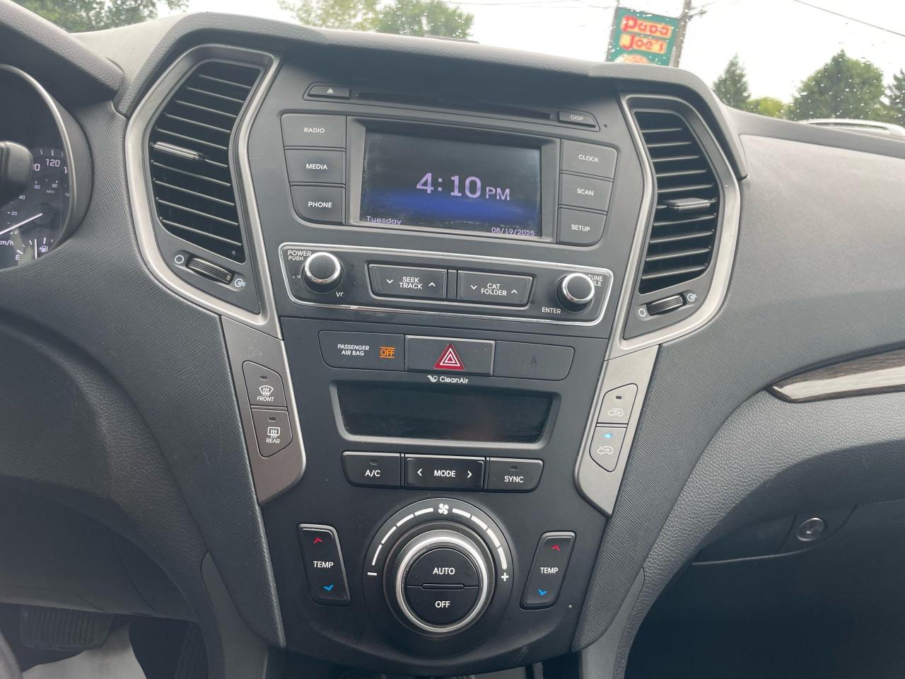 2018 Hyundai Santa Fe Sport Premium- Rebuilt title - Photo #16