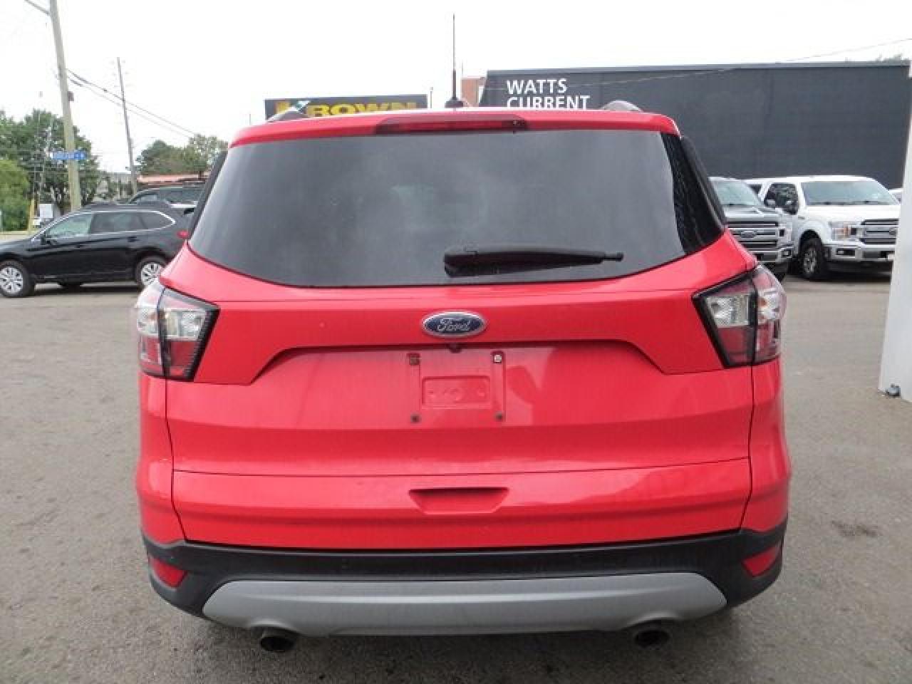 2018 Ford Escape CERTIFIED, 4 WHEEL DRIVE, LOW KM, REAR CAMERA - Photo #6