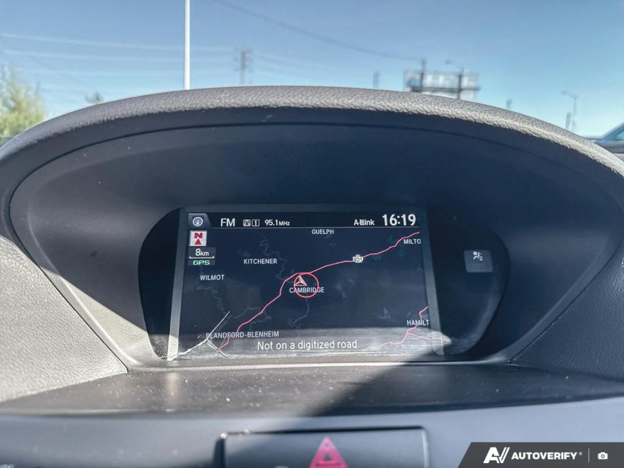 2017 Acura TLX TECH / LEATHER / ROOF / NAV / HTD SEATS / AUTO - Photo #14